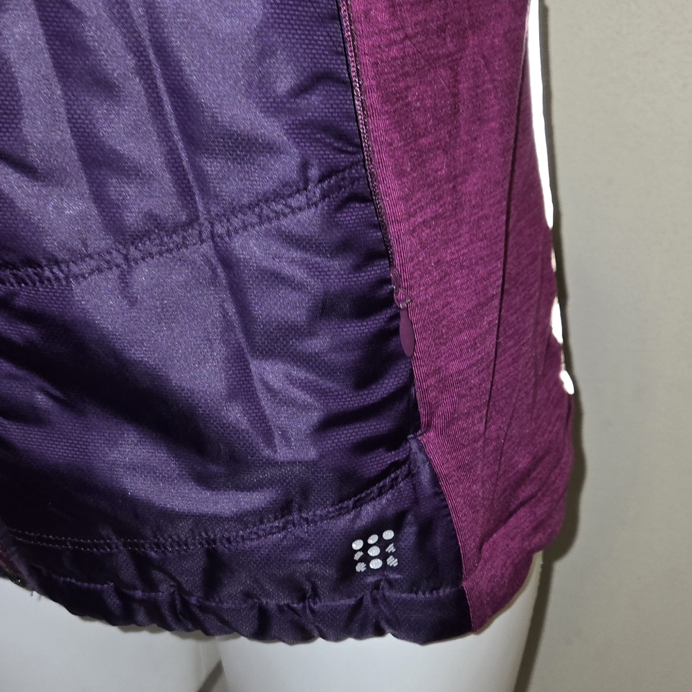 Title Nine Power Puffer Asymmetrical Full Zip Mock Neck Vest Women's Size Small - Picture 2 of 4